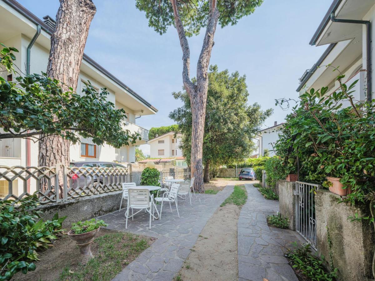 Apartment Dei Fiori By Interhome Lido di Camaiore Exterior photo